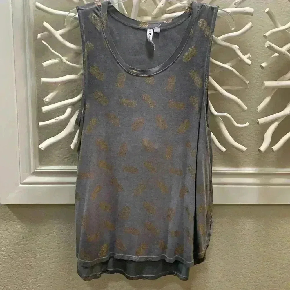 Cable & Guage tank top